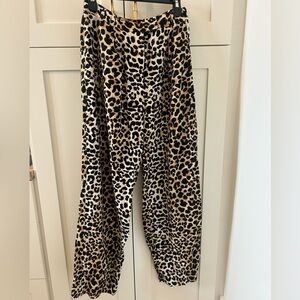 Leopard Top Shop Wide Leg Pleated Pant